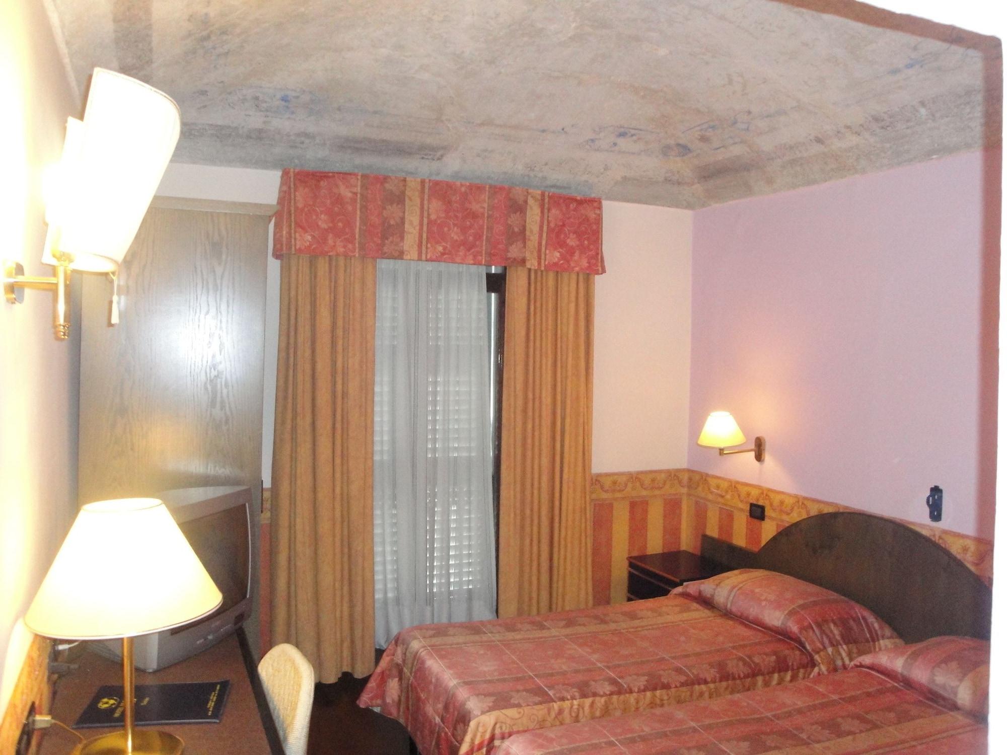 Due Mondi 3* Turin